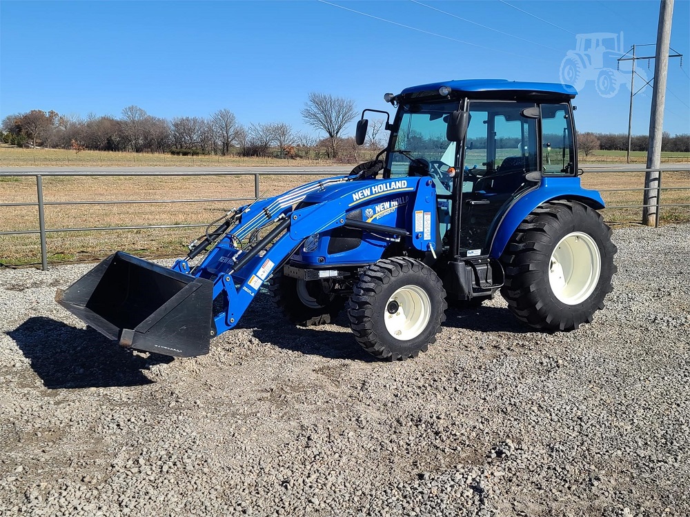 2016 New Holland Boomer 47