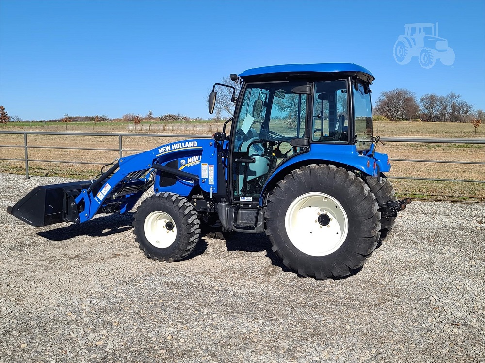 2016 New Holland Boomer 47