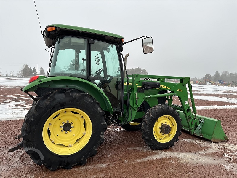 2005 John Deere 5425